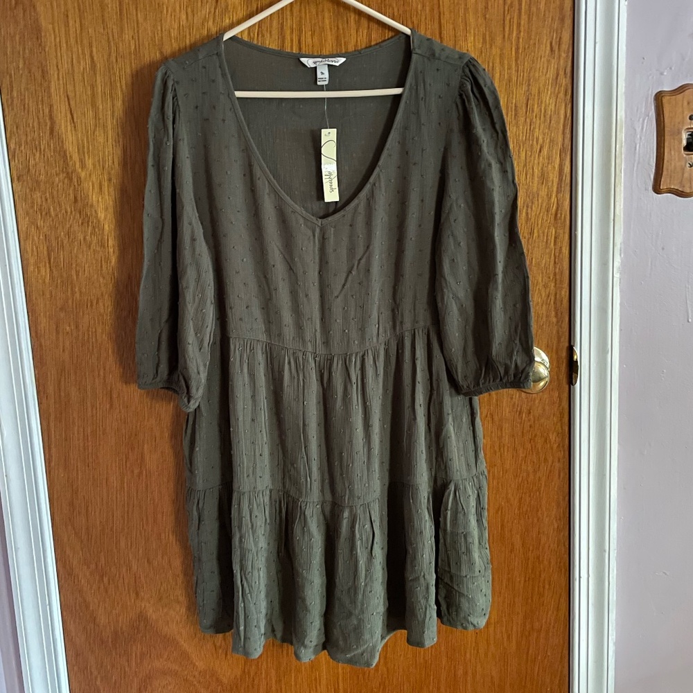 Speechless dark green dress
